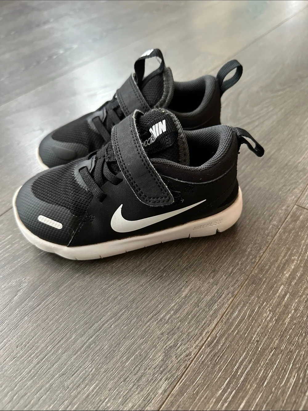 Nike lightweight kids
